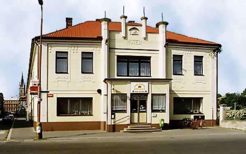 Penzion Ceska Koruna Čáslav Buitenkant foto